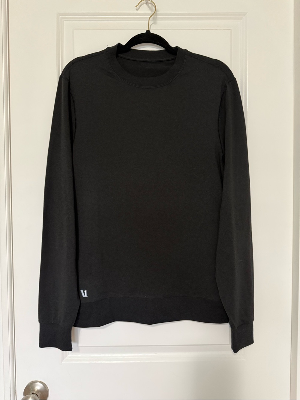 Vuori Black Crewneck Sweater
